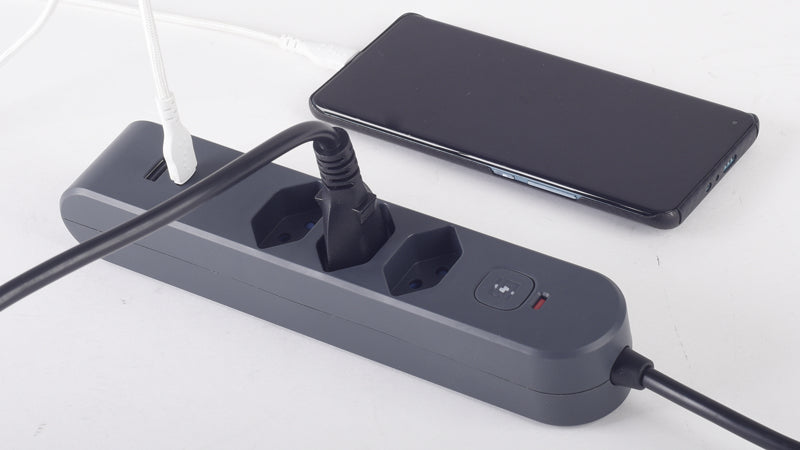 Steffen Standard Steckdosenleiste, 3×T13, 1×USB‑A 18 W + 1×USB‑C PD 20 W, mit Schalter, 3 m – Anthrazit