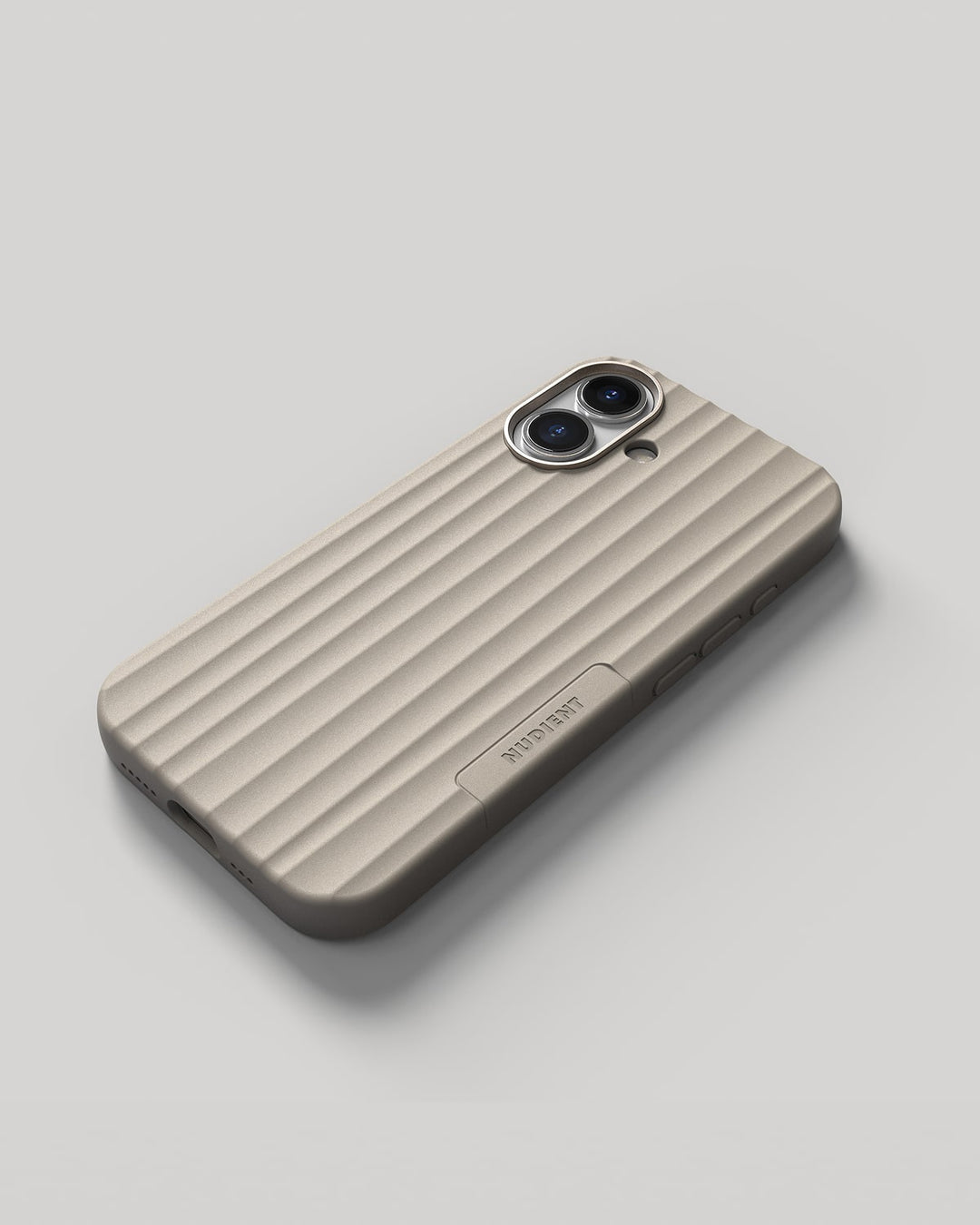 Nudient – Backcover Bold – für Apple iPhone 17 – beige – MagSafe-kompatibel