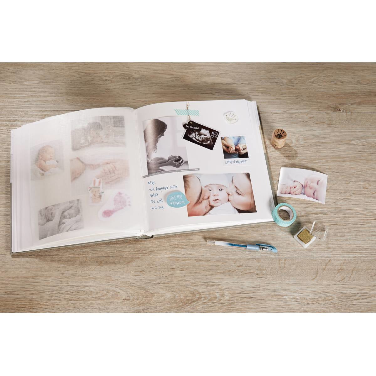 Walther Design Fotoalbum Baby Estrella – für 280 × 305 mm, rosa, illustrierter Vorspann, Karton