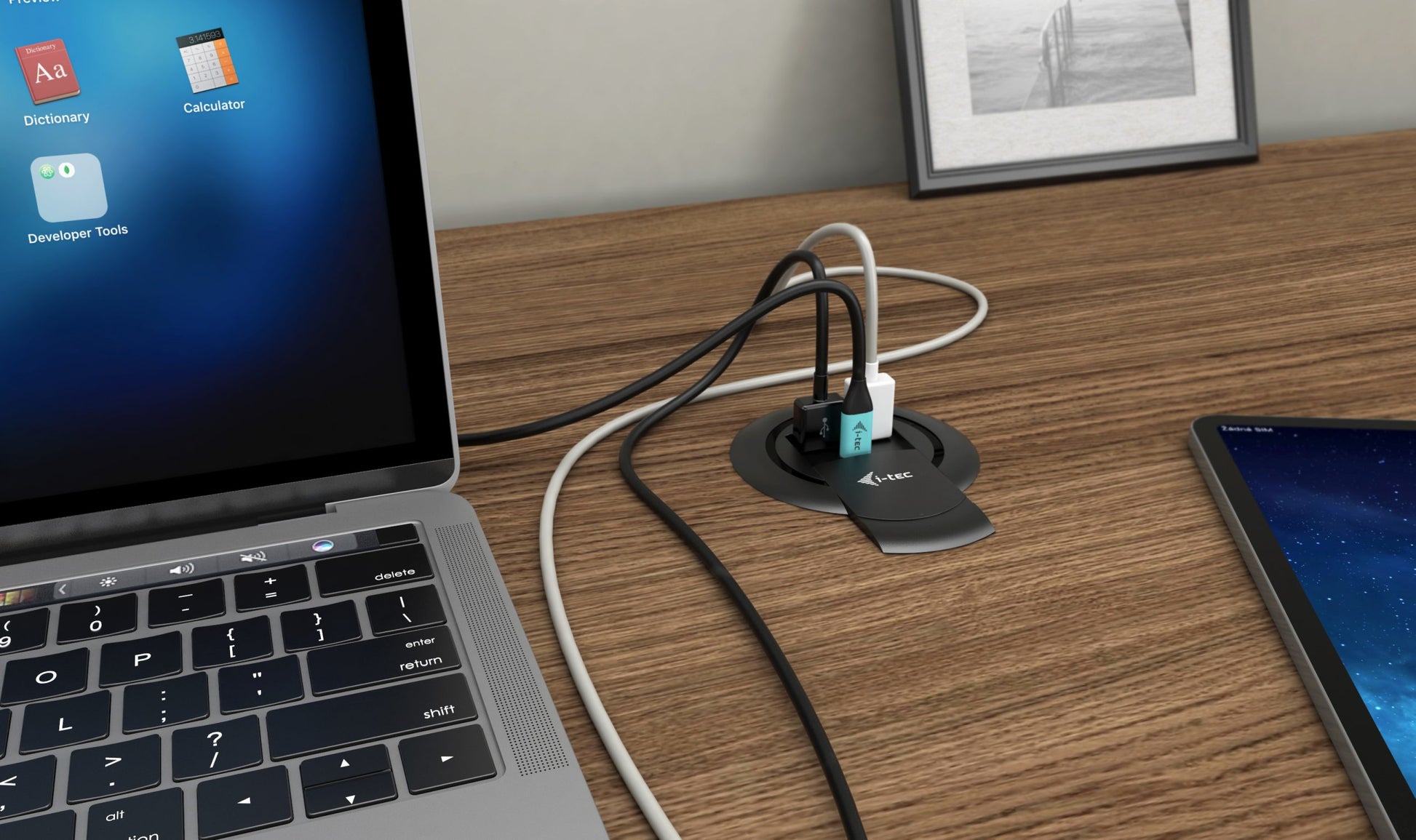 i-tec Ladegerät – 96 W, 1× USB-C + 3× USB-A, PD, QC – für universelle Geräte