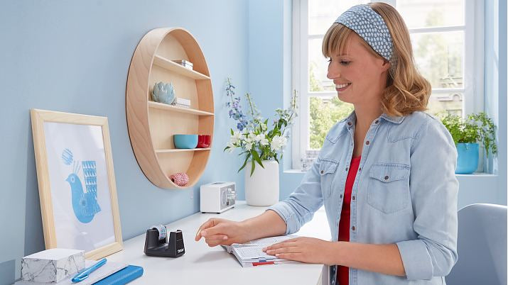 tesa Tischabroller Easy Cut Smart – für Rollenbreite bis 19 mm, für Bandlänge bis 33 m, Metallmesser