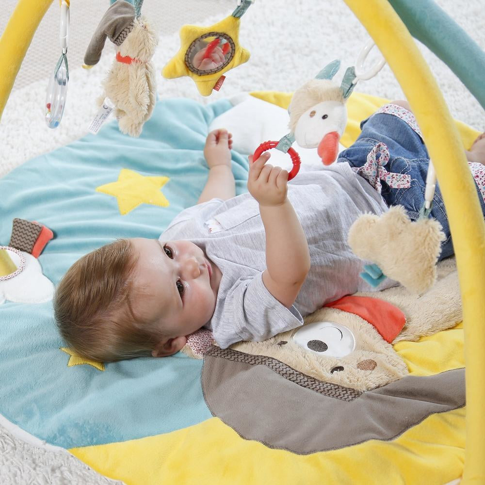 Fehn Krabbeldecke mit Spielbogen Bär Bruno – 85 × 85 cm – 5 Stofftiere, Spiegel – mehrfarbig
