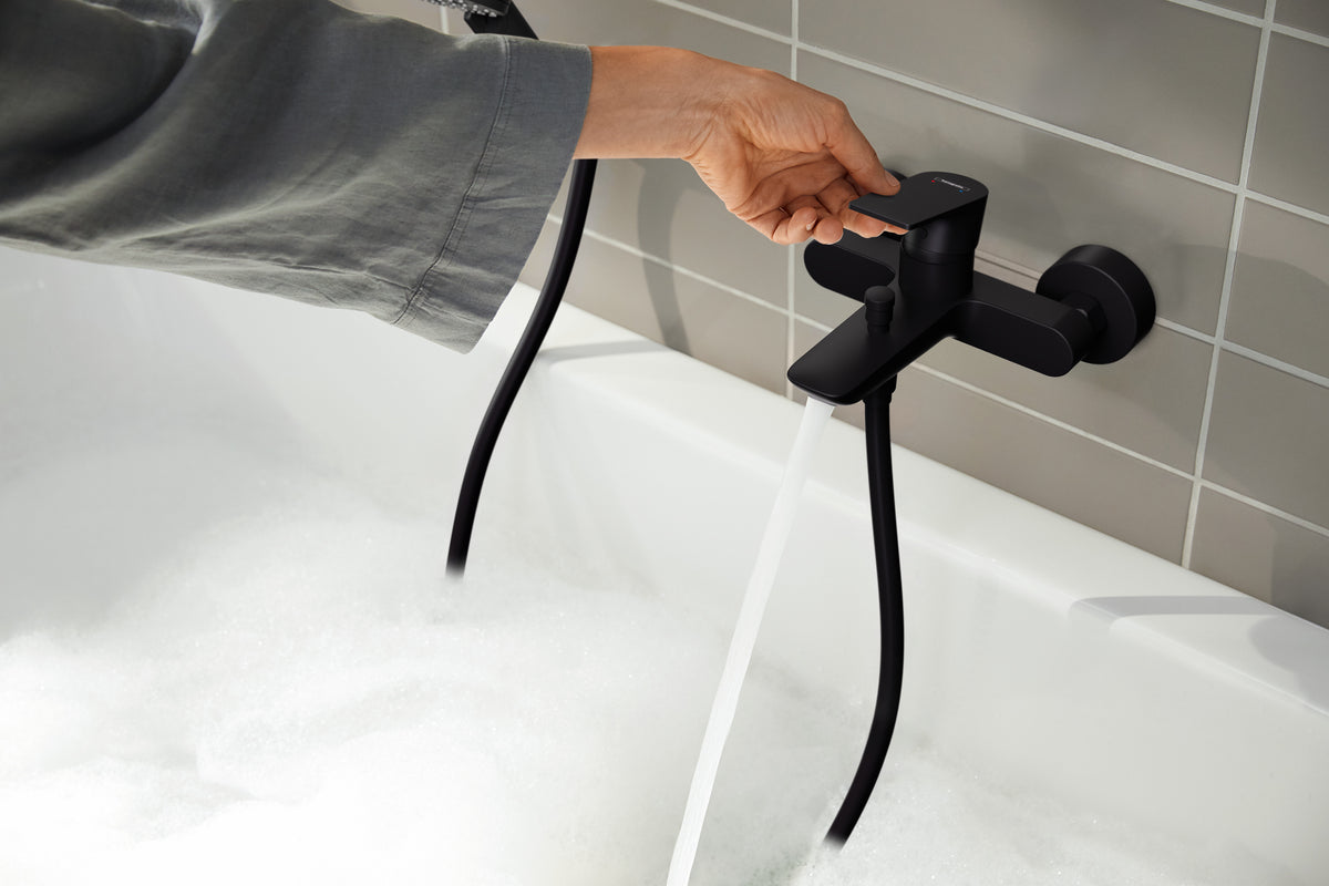 Hansgrohe Rebris E Einhebel-Wannenmischer – 218 × 245 × 114 mm, Keramik/Metall, Mattschwarz