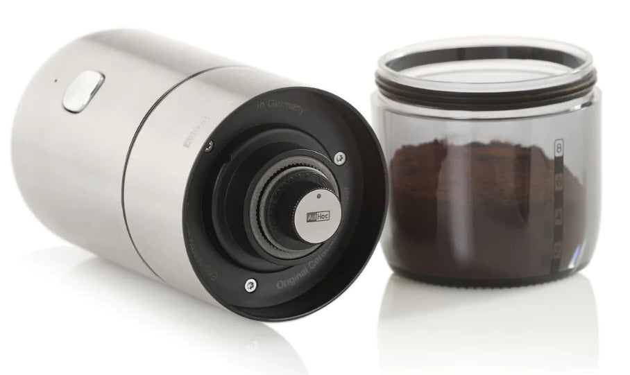 AdHoc Kaffeemühle i.Mill – 30 g, Kegelmahlwerk (Keramik) – silber/edelstahl