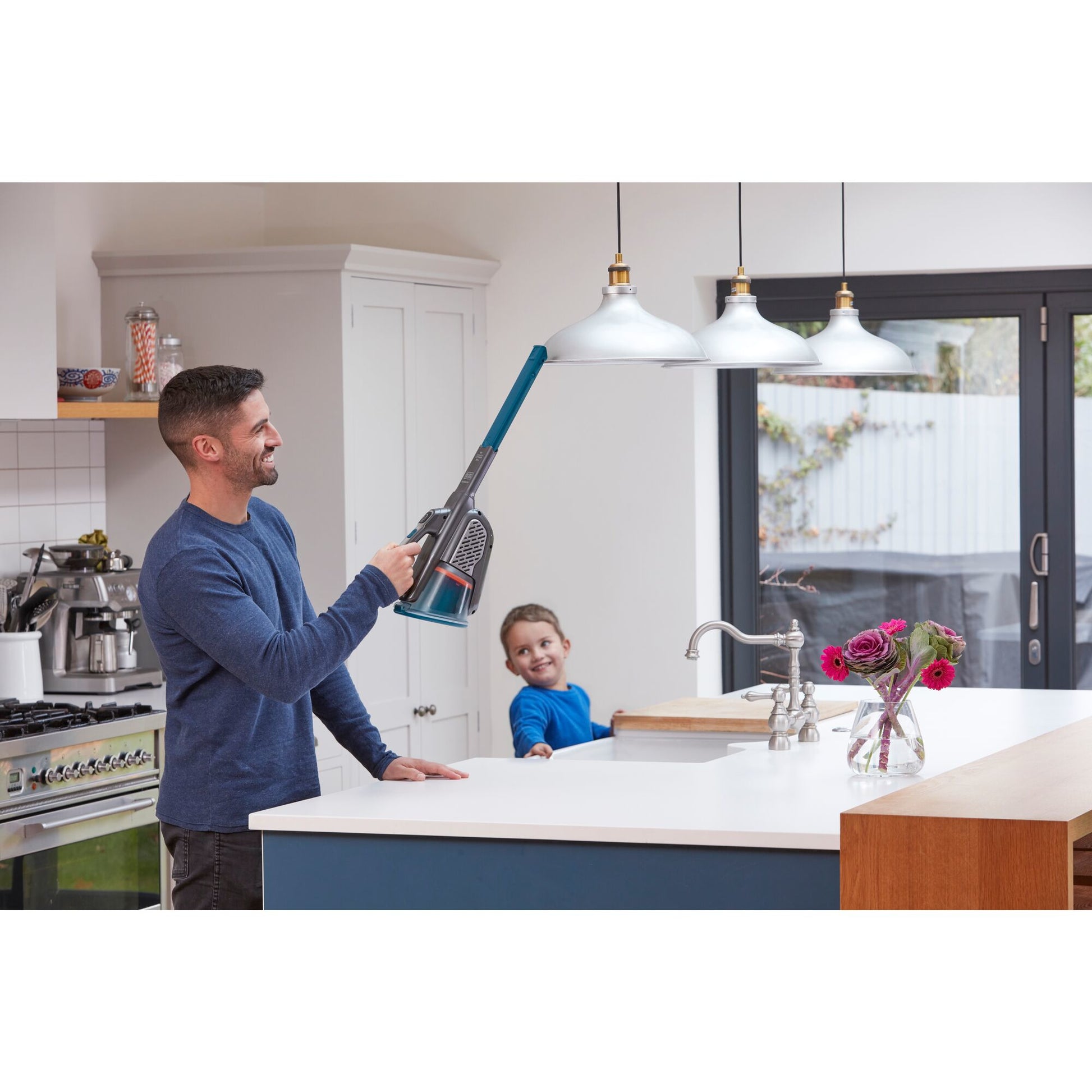 Black & Decker BLACK+DECKER Akkustaubsauger – 2000 mAh, 0,7 l, Akkubetrieb, 2 Stufen