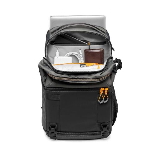 Lowepro Kamerarucksack Fastpack PRO BP 250 AW III – 25 l, grau – Regenhülle – für Systemkameras