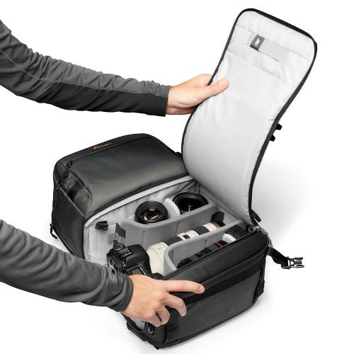 Lowepro Kamerarucksack Fastpack PRO BP 250 AW III – 25 l, grau – Regenhülle – für Systemkameras