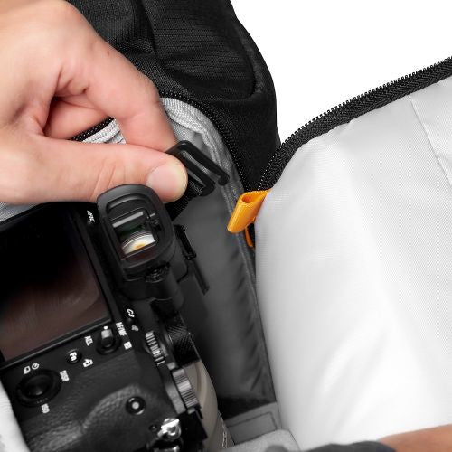 Lowepro Fastpack BP 250 AW III Kamerarucksack – 20,5 l, für Laptop bis 13", Regenhülle