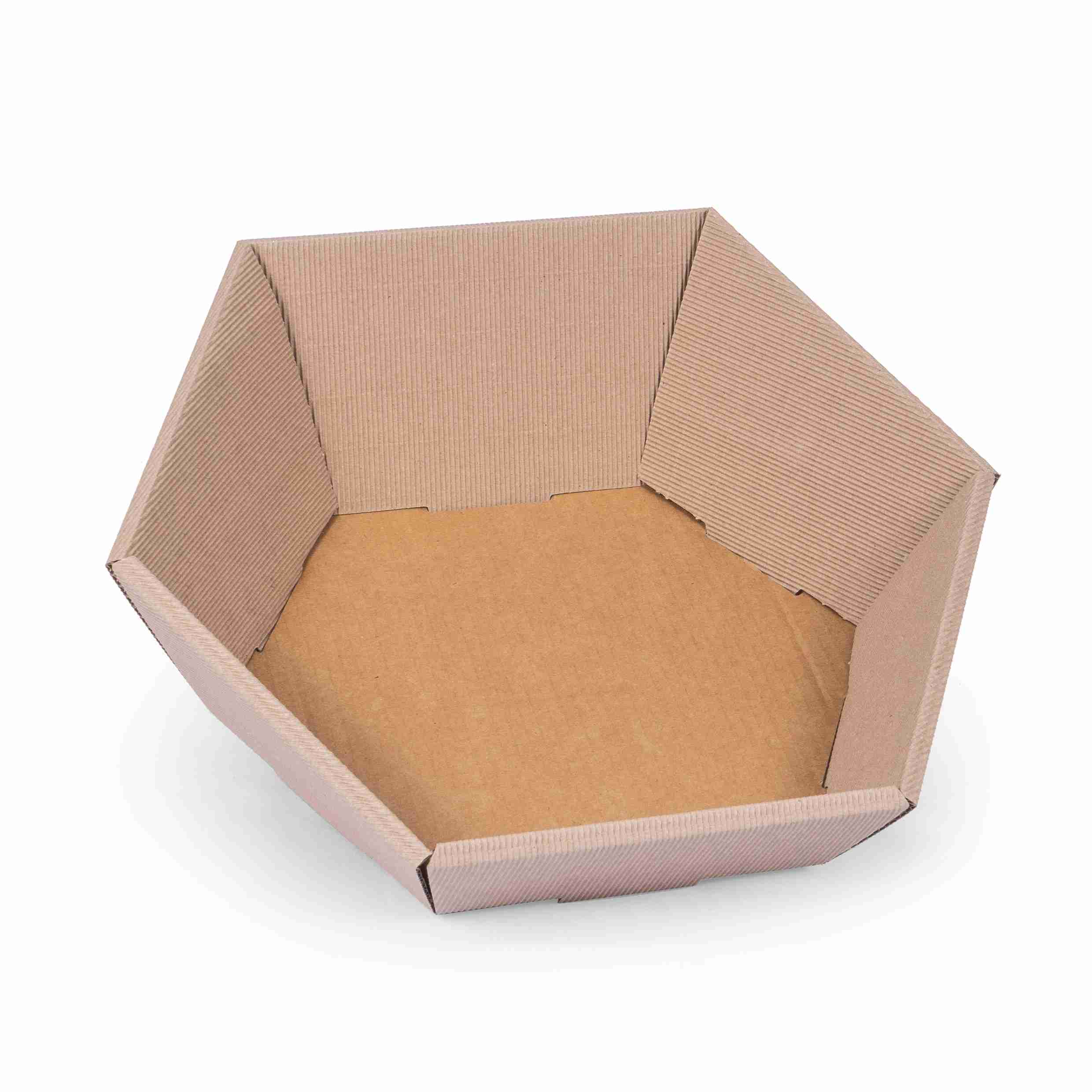 Model Geschenkkorb sechseckig Wellpappe beige – Innenmass 380 × 340 × 75 mm – 1 Palette (400 Stk.)