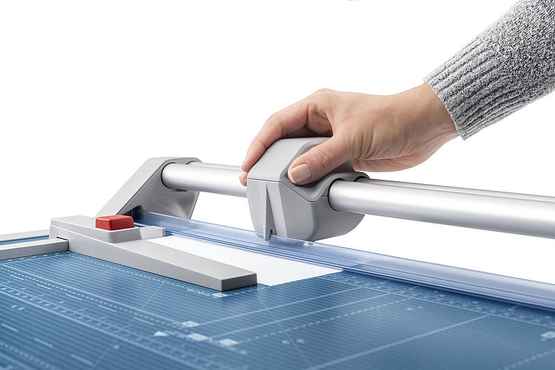 Dahle Roll- und Schnitt-Schneidemaschine 550 – 360 mm, bis A4, 20 Blatt