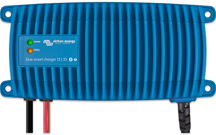 Victron Energy BPC241642002 Ladegerät – 24 V/16 A, für LiFePO4, für Lastwagen, IP22, Bluetooth