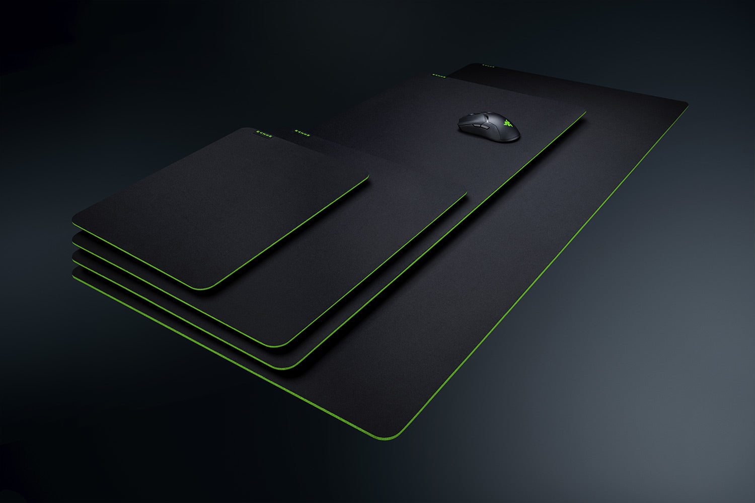 Razer Gigantus V2 3XL – Gaming-Mauspad – 1'200 × 550 × 4 mm, Gummi, Schwarz