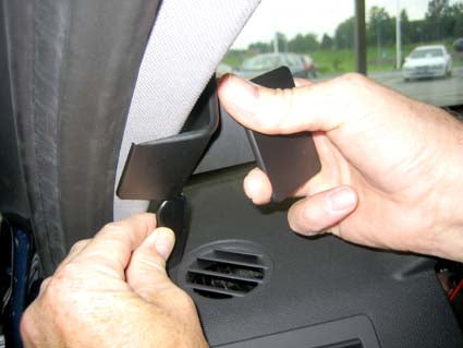 Brodit ProClip Befestigungssockel – für Opel Astra (2004–2009), Saturn Astra (2008–2009) – Schwarz, ABS