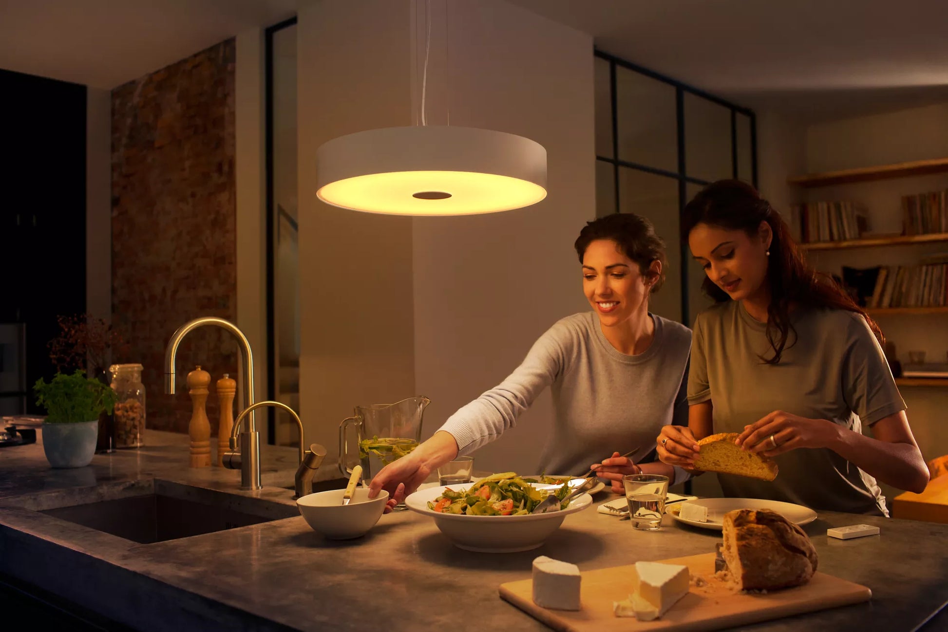 Philips by Signify Philips Hue Pendelleuchte Fair – 2750 lm, 25 W, 2200–6500 K, dimmbar, Bluetooth, für Hue Bridge, weiss