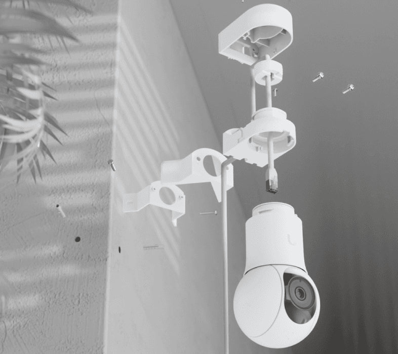 Ubiquiti UACC-G5-PTZ-CM Eckenhalterung – für UVC-G5-PTZ – Polycarbonat/Edelstahl, Weiss