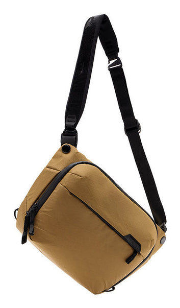 Peak Design Everyday Sling v2 Kameratasche – 6 l, Tablet bis 11" – für DSLR, Drohne, Systemkamera – Braun