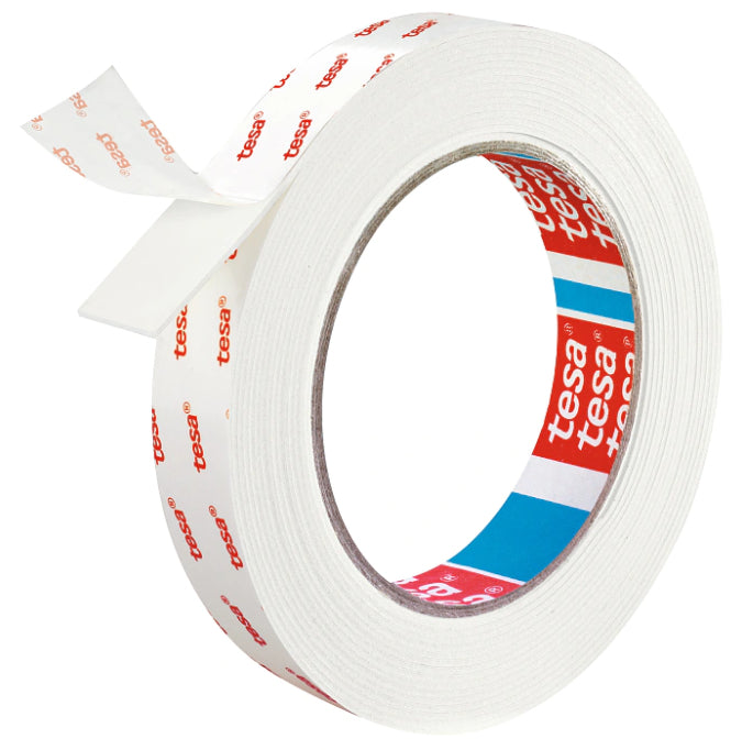 TESA Montageband extra stark – 19 mm × 5 m, weiss, bis 10 kg/10 cm, für Tapete/Putz, Innen