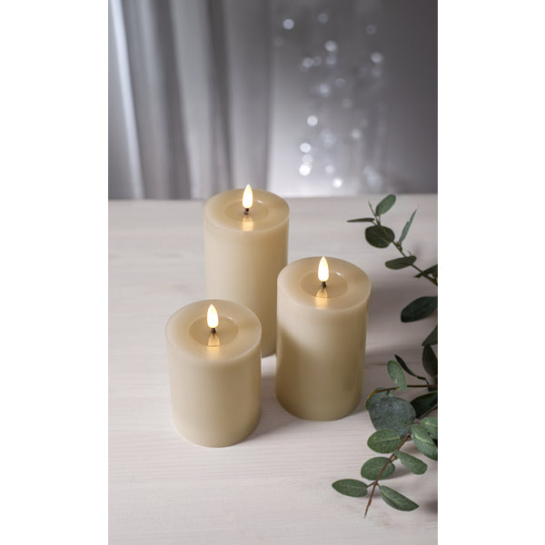 Star Trading LED-Kerze – Ø 7,5 × 17,5 cm – Timer 6/18 h, beige