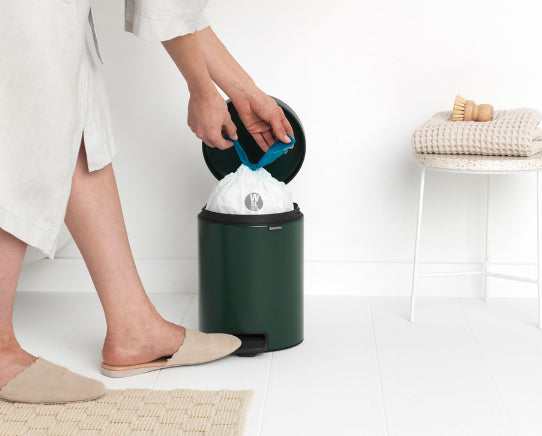 Brabantia Treteimer – 5 l – Edelstahl, rund – Grün – Soft-Close