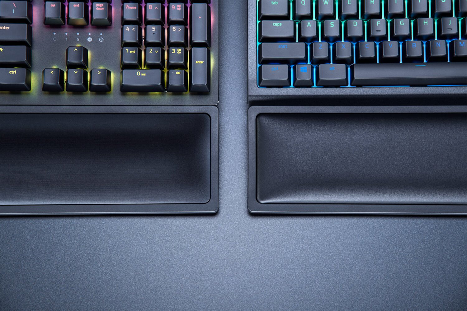 Razer Wrist Rest Pro – Handgelenkauflage für Tastatur – Schaum – Schwarz – 444,5 × 90 mm