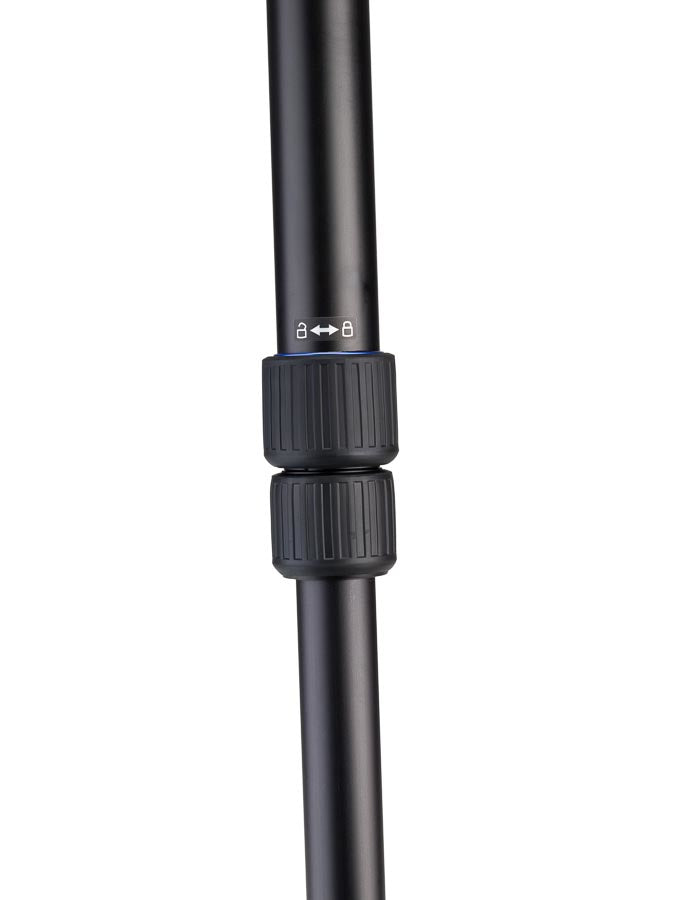 Benro Mach3 TMA47AXL Stativ – 2,16 m, 20 kg Traglast, 3 Sektionen, 3/8" Montage – Schwarz