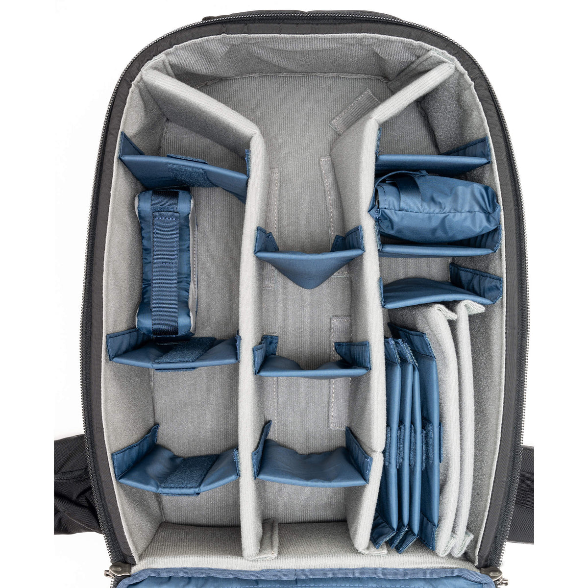 Think Tank FirstLight 46L+ Kamerarucksack – 46 l, 8 Objektive, wasserabweisend – für DSLR, Drohnen – Schwarz