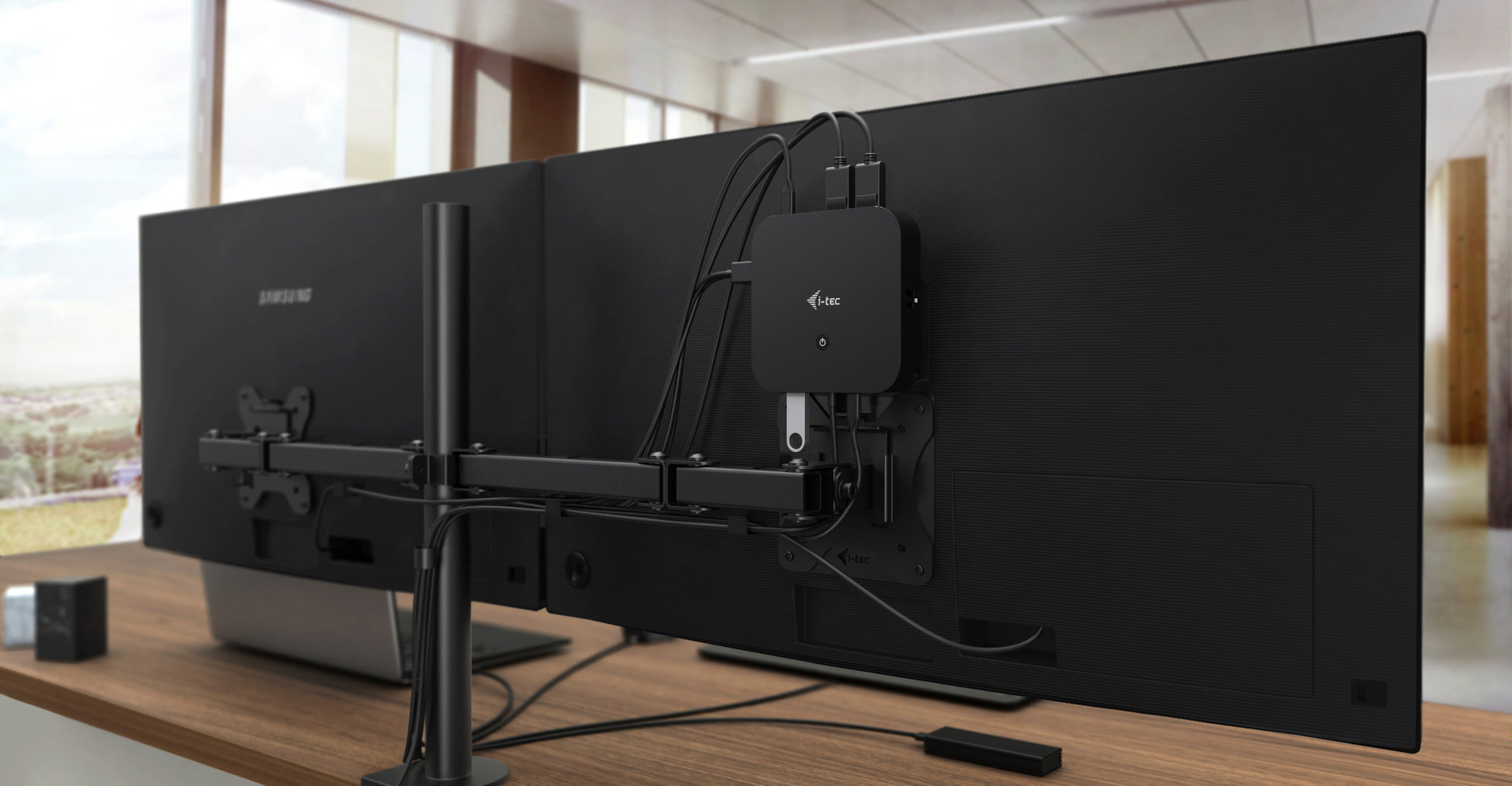 i-tec Dockingstation – USB-C, 2× DP, 5× USB-A, 2× USB-C, 100 W PD, GbE, 3,5 mm Audio, für Windows/Mac/Linux