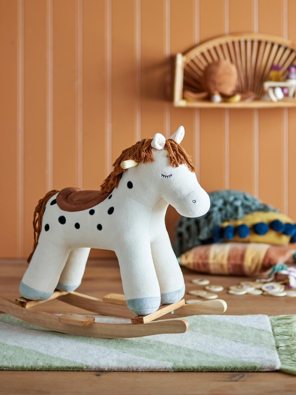 Bloomingville Plüschtier Pferd Merlen – 56 cm – weiss – ab 1 Jahr