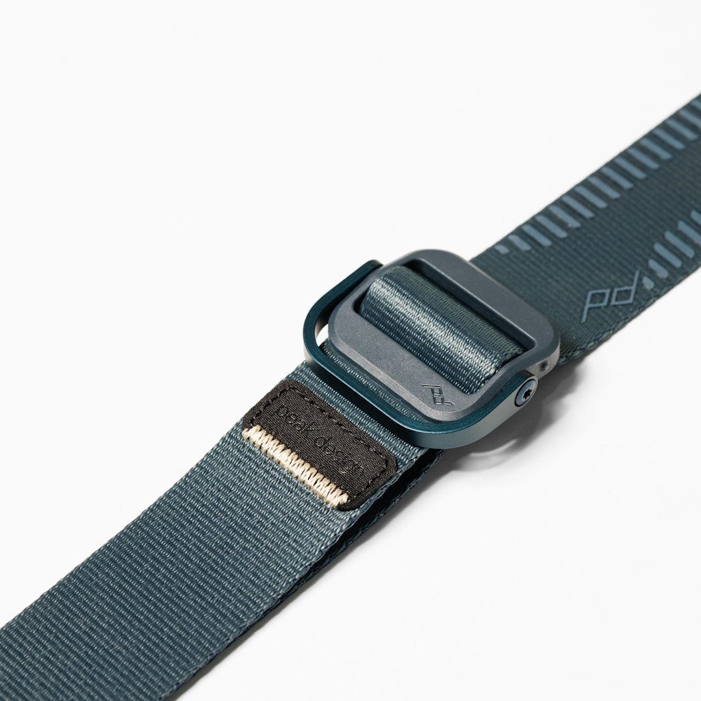 Peak Design Slide Lite Kameragurt – veganes Leder, 99–145 cm, 32 mm – für Digitalkamera – Blau