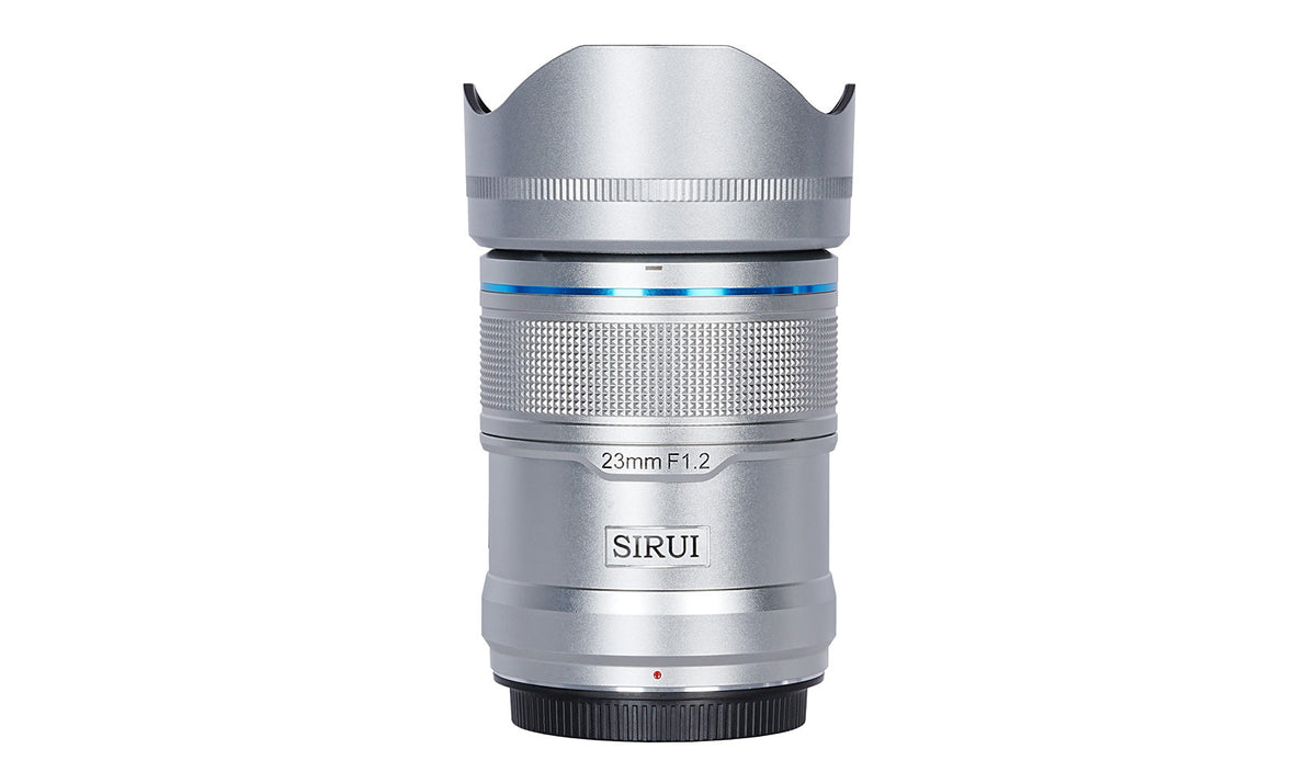 Sirui Sniper 23 mm f/1.2 Weitwinkelobjektiv – APS-C, 58 mm Filter – Silber – für Sony E-Mount