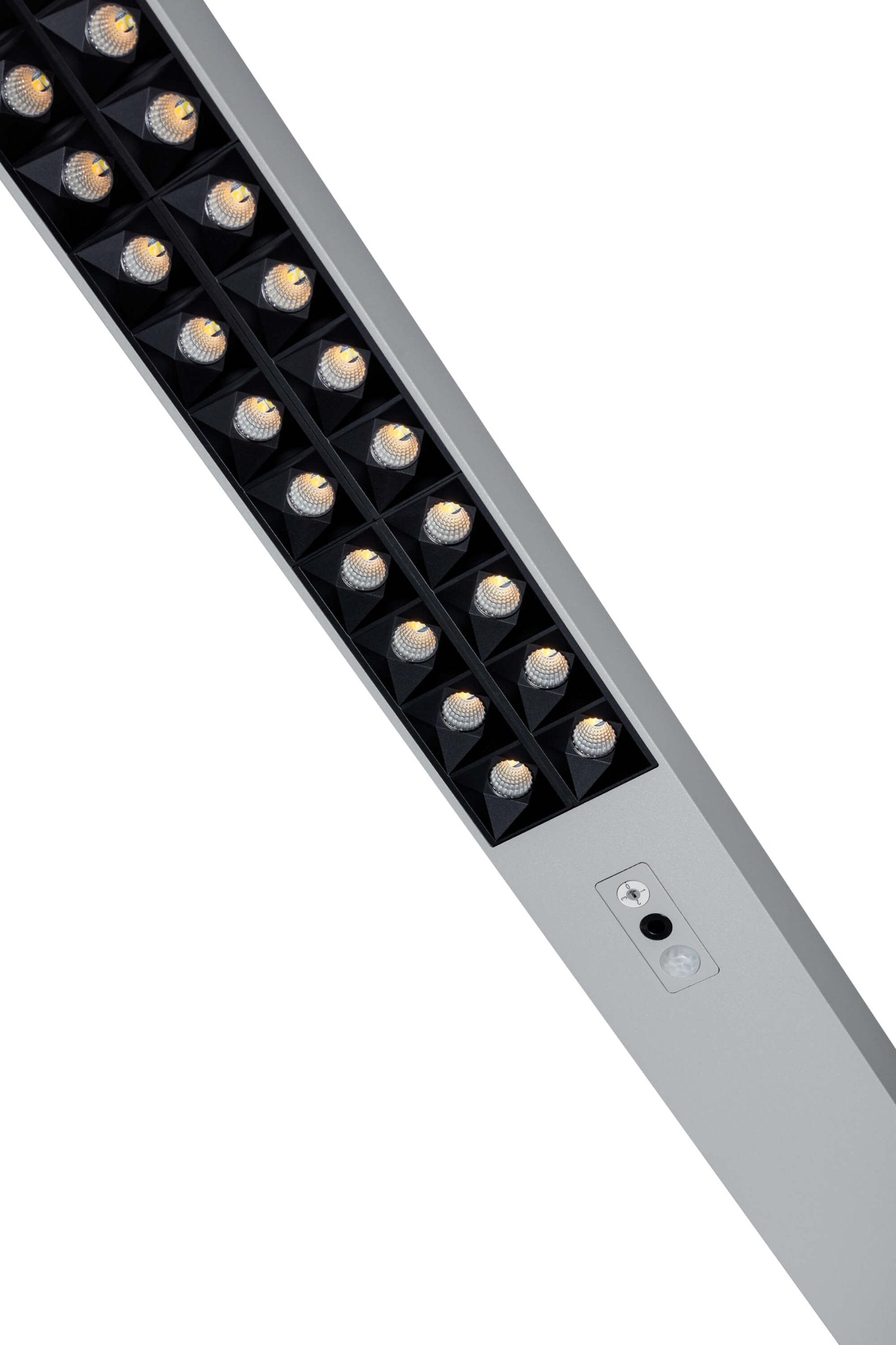 MAUL Stehleuchte LED MAULsirius Sensor – Sensor, dimmbar – 3000 K warmweiss – 10’110 lm
