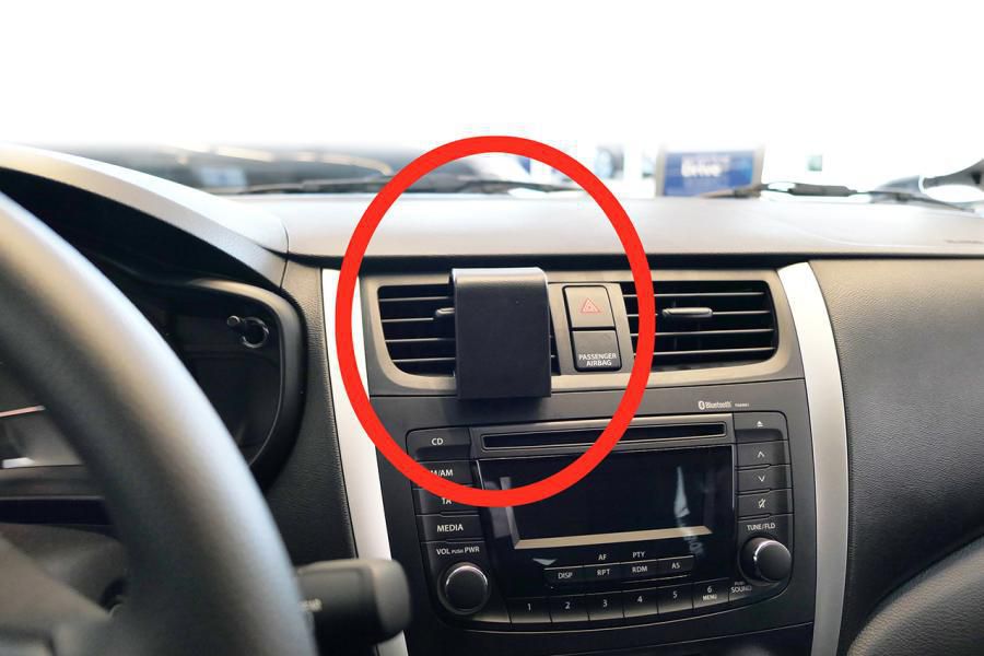 Brodit Auto-Halterung, Clip-Montage, senkrecht – für Smartphone – Schwarz, ABS