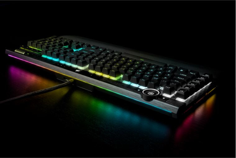 Corsair K100 OPX – Tastatur, kabelgebunden (USB-A), CH-Layout (DE-CH), Fullsize (mit Ziffernblock)