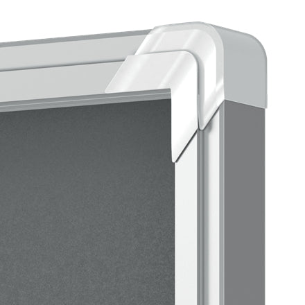 Nobo Schaukasten Premium Plus, 12 × A4 – Aluminium, Glas, Filz-Rückwand, abschliessbar, 92,5 × 97 × 6,3 cm