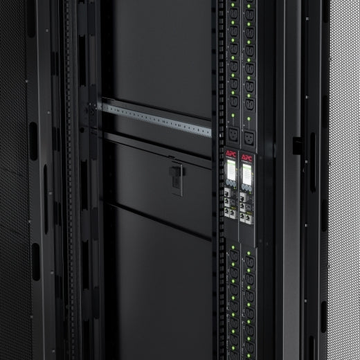 APC APDU9953 – Rack-PDU geschaltet, einphasig, 24× IEC (C13/C19), 32 A, Stecker IEC 60309, 0U vertikal, 7,4 kW