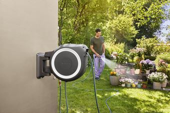 Gardena Schlauchbox 25 m – wandmontiert, automatisch, mit Aquastop, grau, B 270 × H 510 × T 665 mm