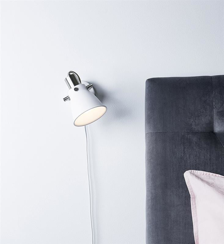 Markslöjd Wandleuchte Alton – 9,5 × 20 × 15 cm, E14, 40 W, nicht dimmbar, Ein/Aus-Schalter, Weiss