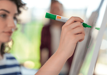 Nobo Whiteboard-Marker Flüssigtinte – Rundspitze 3 mm – Grün – 10er-Set – trocken abwischbar