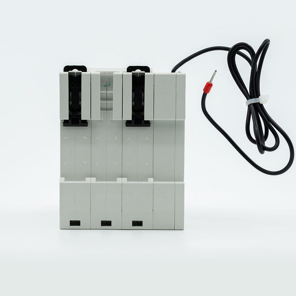 Shelly Leistungsschutzschalter Pro 3CB C10 – 160–230 V, 10 A, 3-phasig, DIN-Schiene – Hellgrau
