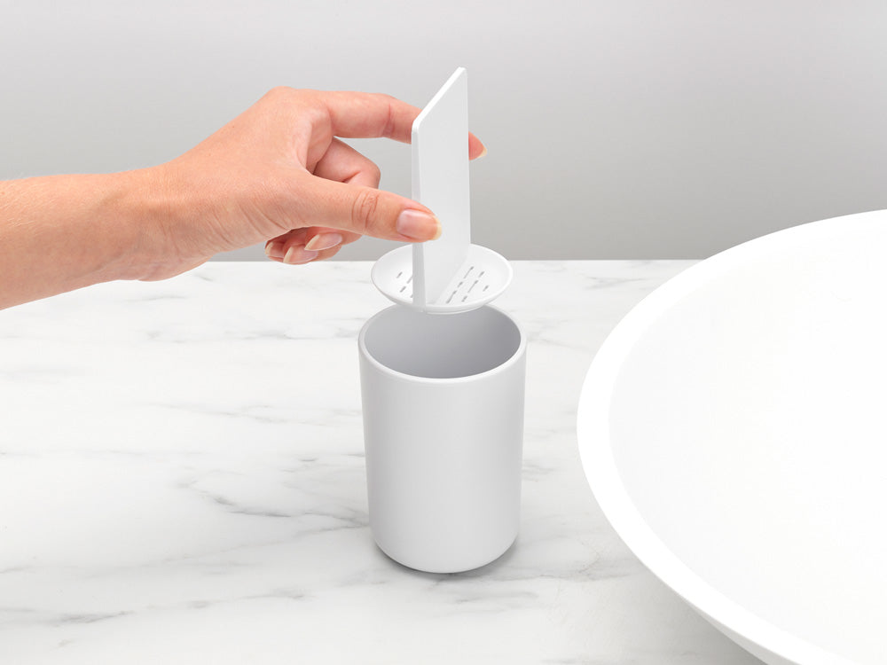 Brabantia Zahnbürstenhalter ReNew – 7,6×7,6×11 cm, Kunststoff, Weiss