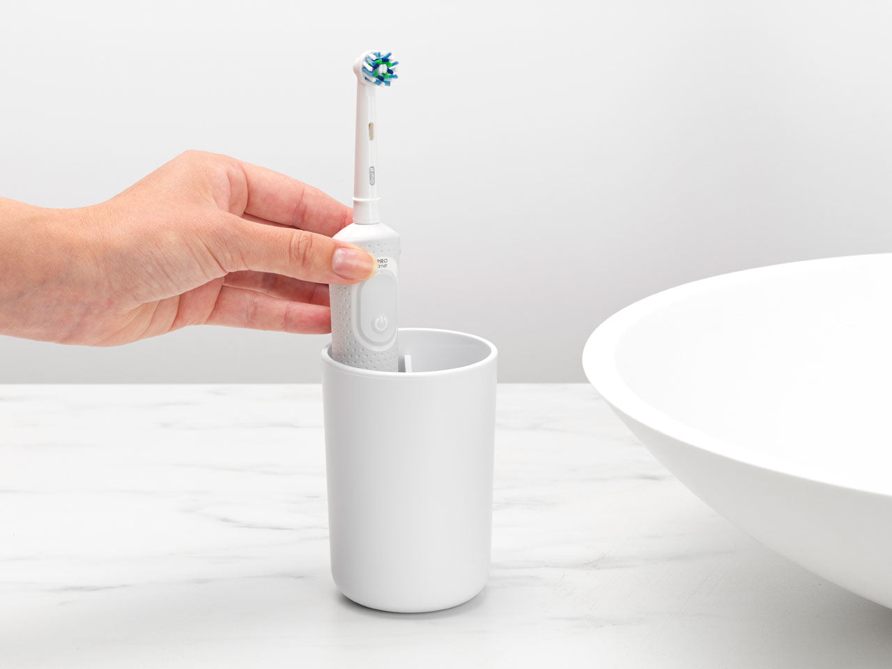 Brabantia Zahnbürstenhalter ReNew – 7,6×7,6×11 cm, Kunststoff, Weiss