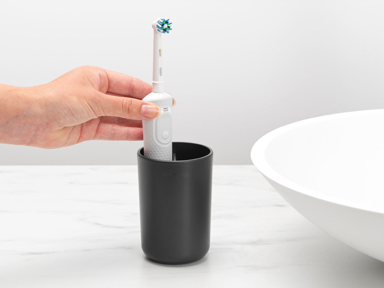 Brabantia Zahnputzbecher ReNew – Kunststoff, 7,6×7,6×11 cm, Grau