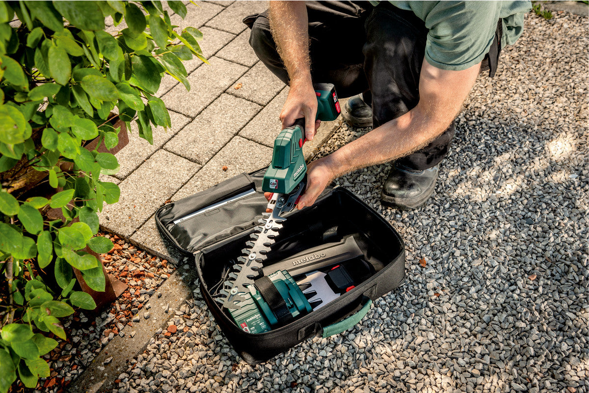 Metabo PowerMaxx SGS 12 Q Akku-Strauchschere – 12 V – Schnittbreite 115 mm – 2×2,0 Ah & Ladegerät