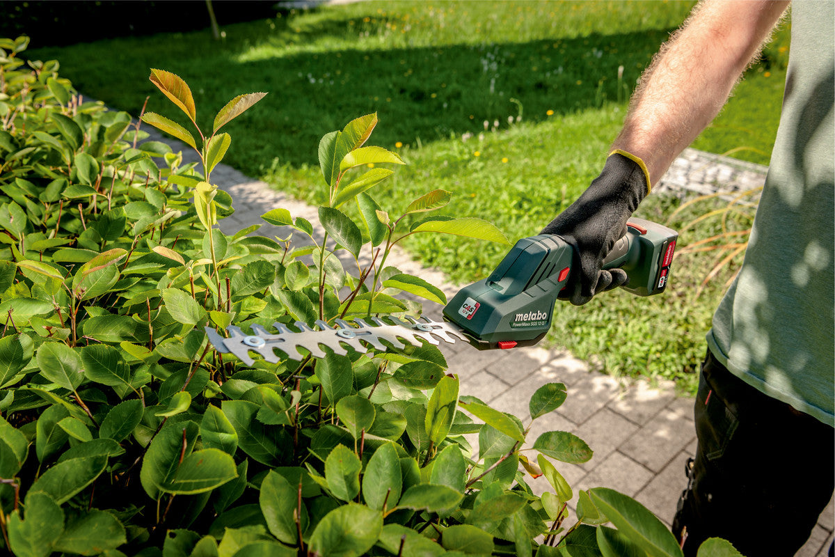 Metabo PowerMaxx SGS 12 Q Akku-Strauchschere – 12 V – Schnittbreite 115 mm – 2×2,0 Ah & Ladegerät