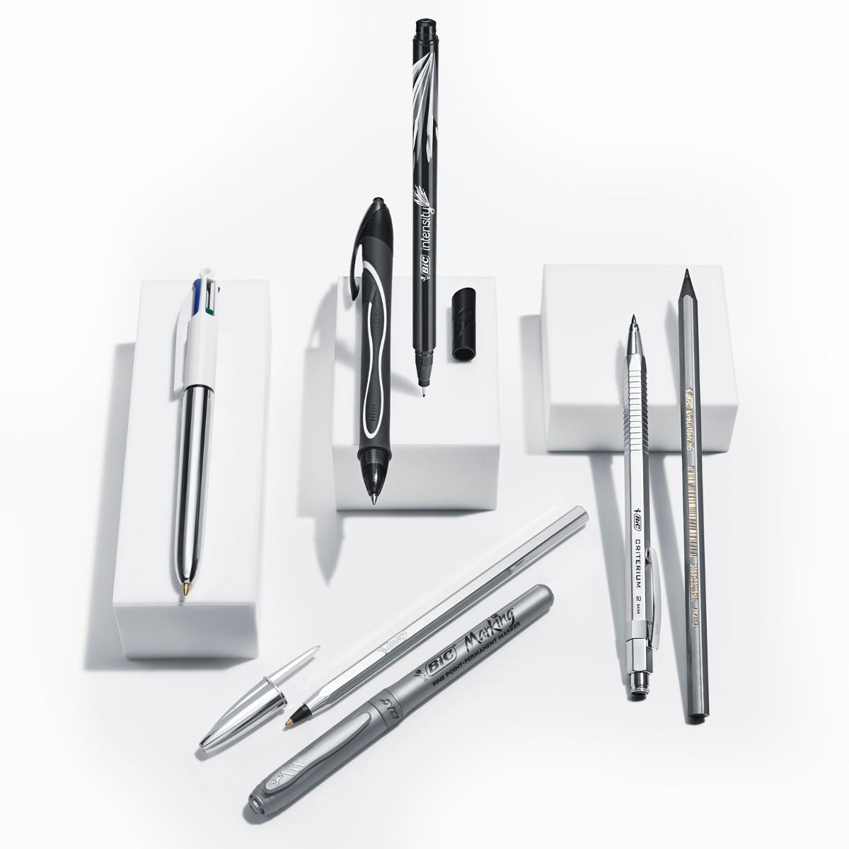 BIC Geschenkset – 110 × 220 mm – Notizbuch & Schreibgeräte – schwarz/grau/silber/weiss