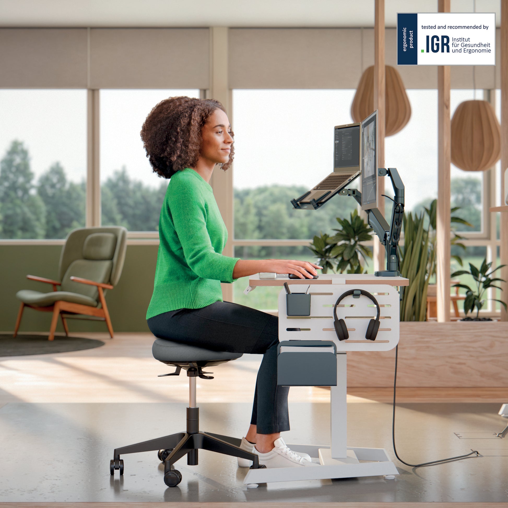 Leitz Hocker Activ – Sitzhöhe 47 cm, 110 kg, schwarz