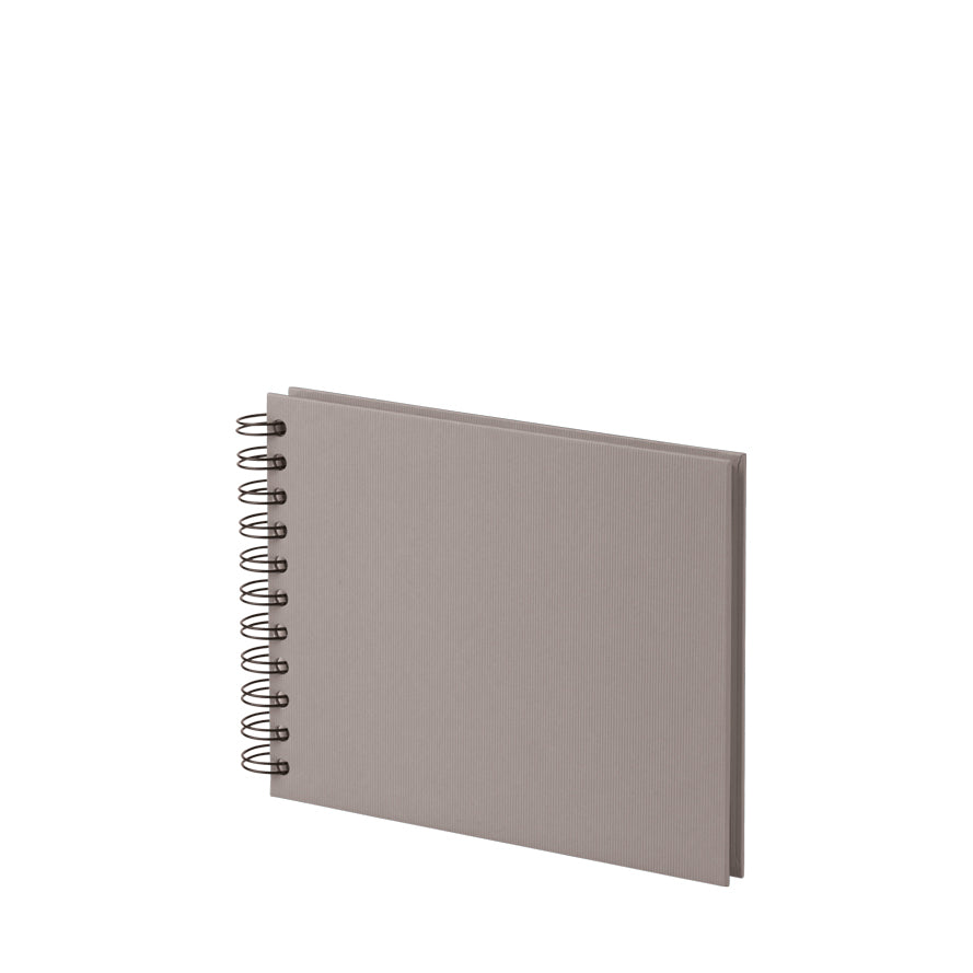Rössler S.O.H.O. – Fotobuch, Spiralbindung, 40 Seiten, Weiss, 19,5 × 14,5 cm, Karton, Graubraun