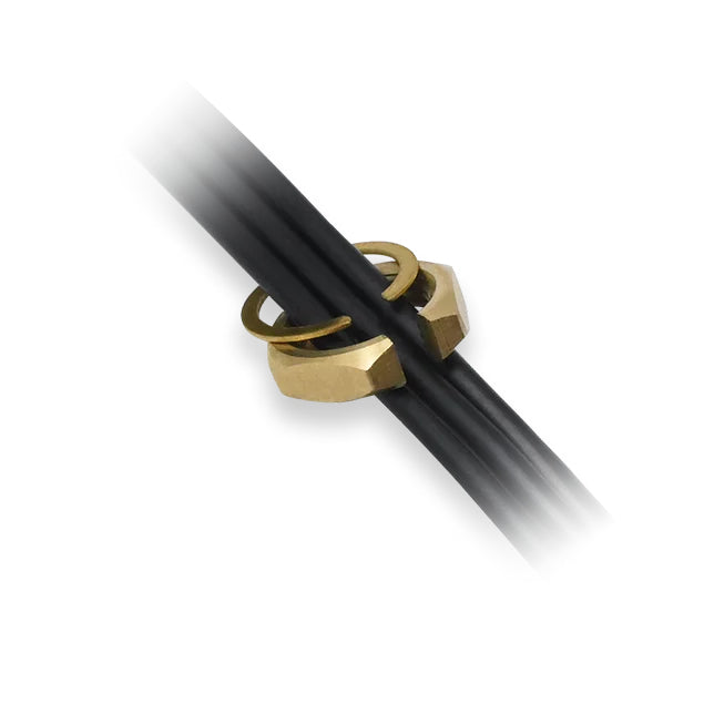 Teltonika PR1KCS28 – Dachantenne, 0,85/0,9/1,8/1,9/2,17/2,35–2,5/1,575–1,61 GHz, 28 dBi, SMA (männlich), IP67