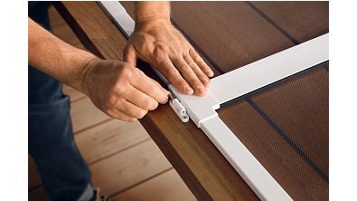 TESA FALT Fliegengitter Tür – 80–100 × 170–220 cm – Weiss – Aluminium-Rahmen – Verstellbar – Für Türen