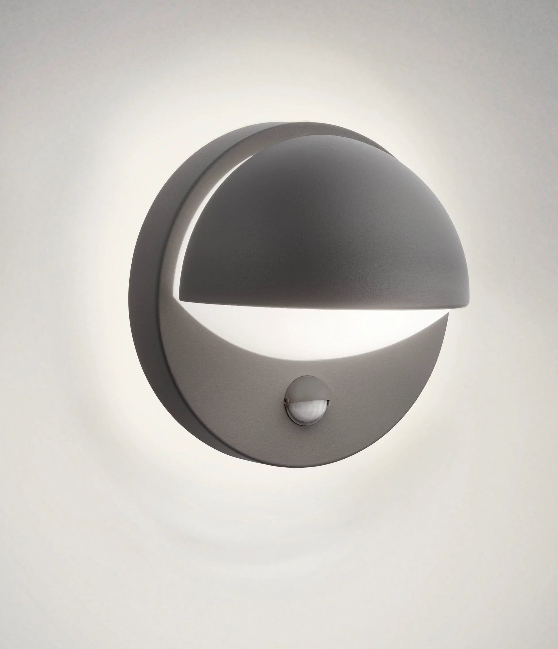 Philips by Signify Philips Aussenwandleuchte – 600 lm – IP44 – Netzbetrieb – Bewegungsmelder – Anthrazit, Aluminium